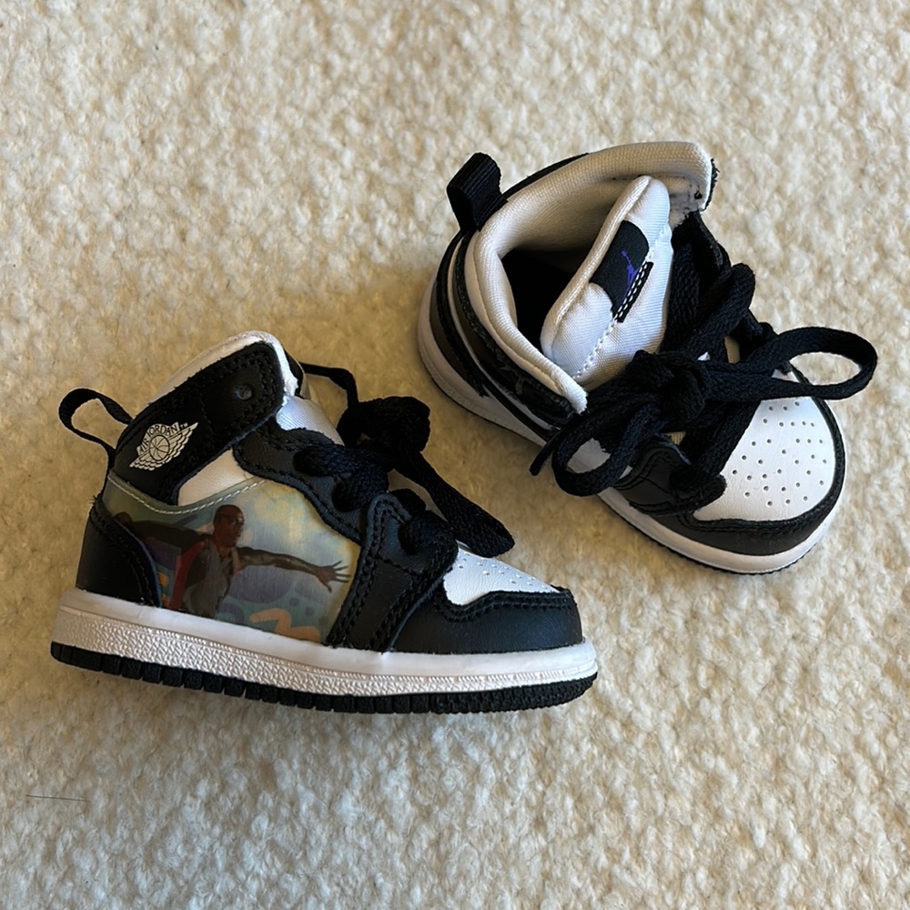 Nike Air Jordan 1 Mid TD 'Hologram'